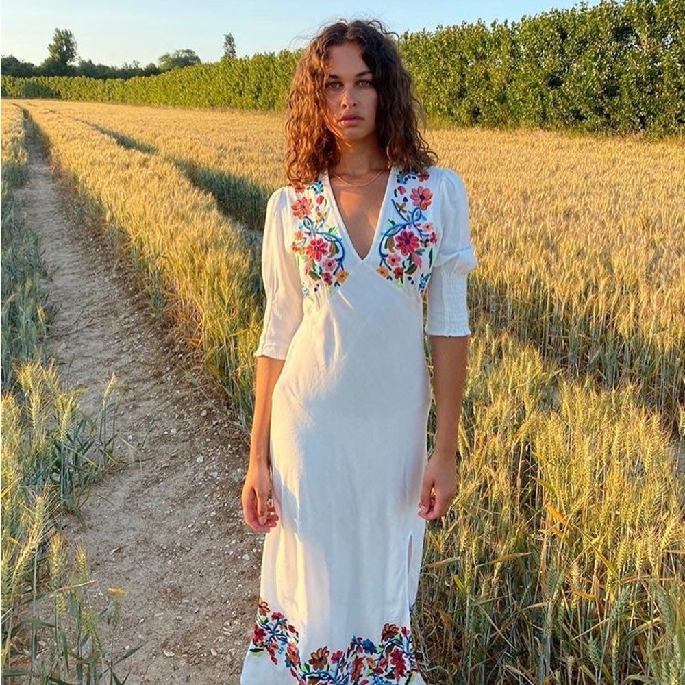 Rixo XXS US 2 Carmen White Embroidered Sequin Floral Midi Dress V Neck